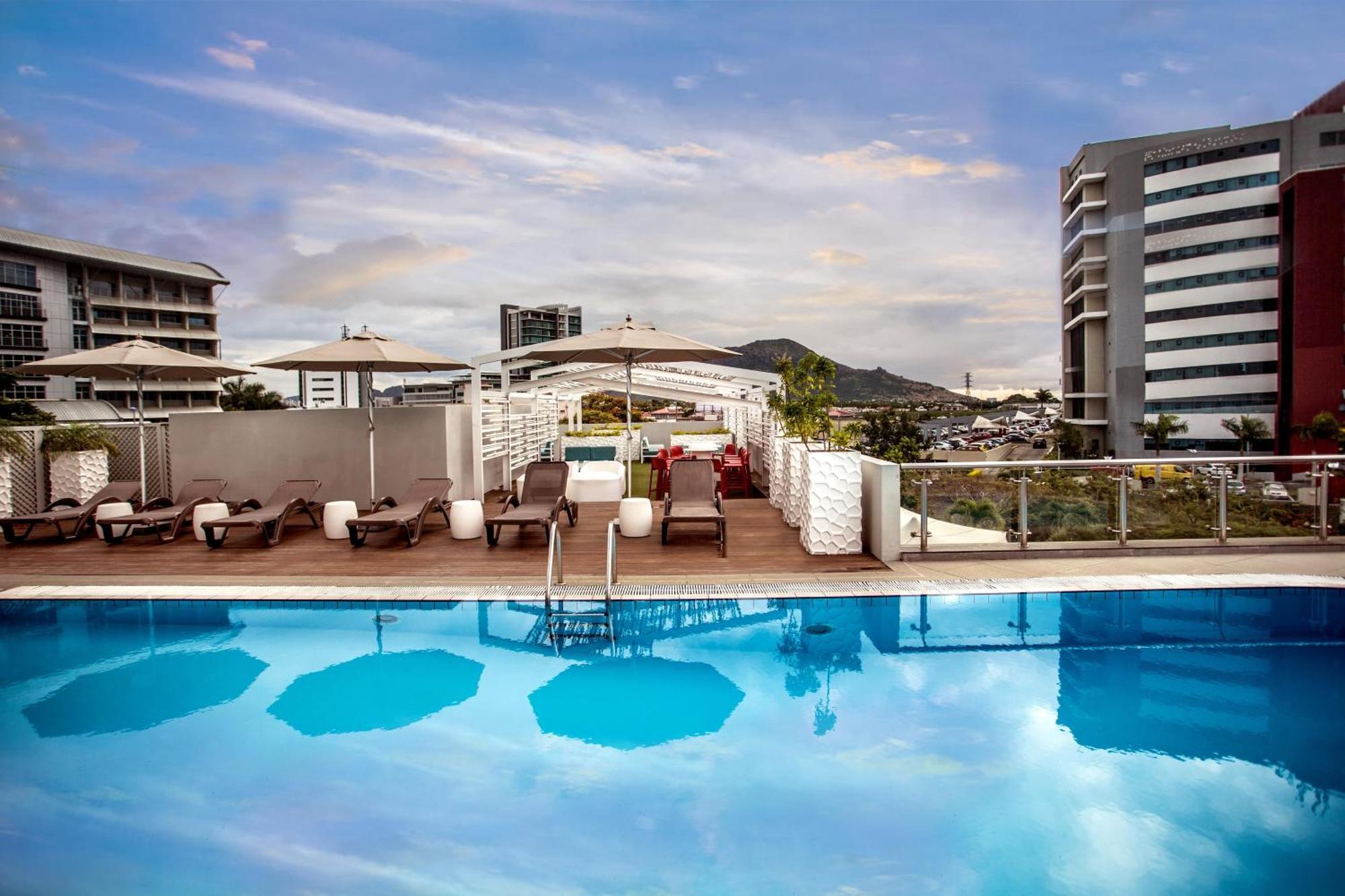 Hennessy Park Hotel Quatre Bornes Exterior foto
