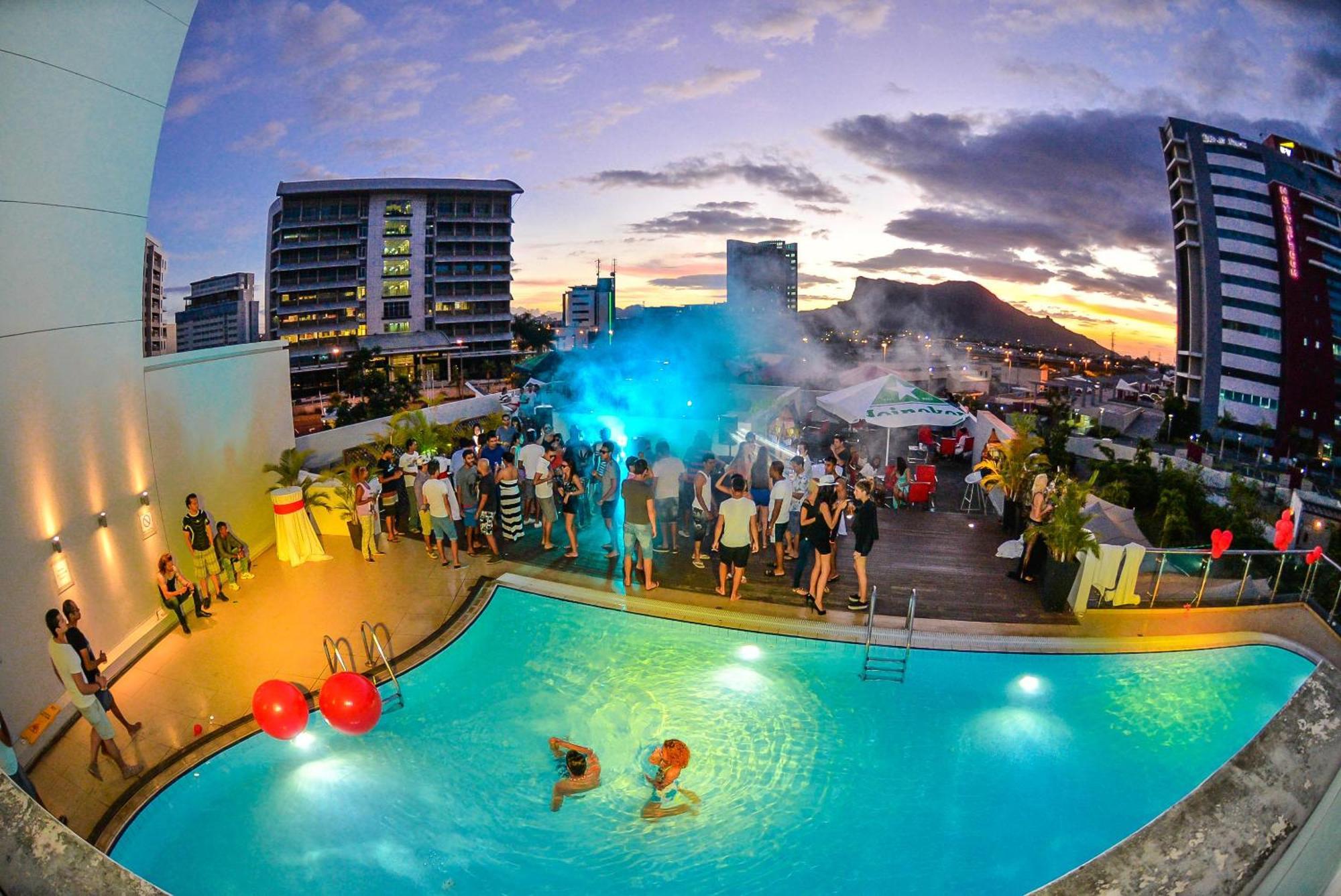 Hennessy Park Hotel Quatre Bornes Exterior foto